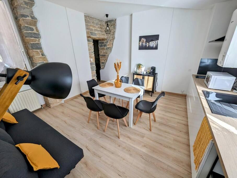 Logement Complet Dijon Centre Jusqu'A 6 Couchages Exterior foto